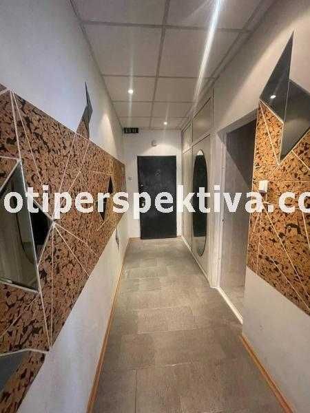 Продава се Тристаен апартамент в Пловдив, Център - 92 кв.м за 1490 €/кв.м - Снимка #15