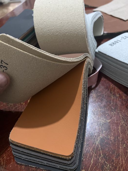 Отличный материал заменитель кожи очень приятная и мягкая!