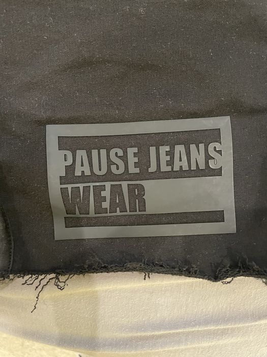 Продавам къси гащи pouse jeans