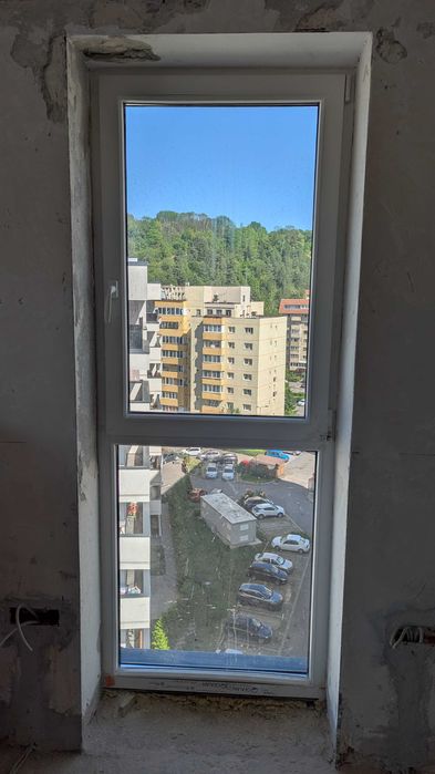 Set 4 ferestre PVC termopan alb/gri - 13.6 mp – Stare f buna – Brașov