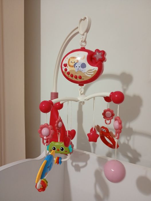 Звезден проектор въртележка за кошара, Пластмаса, Многоцветна