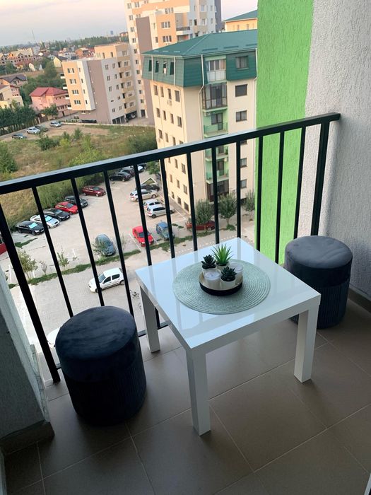 PROPRIETAR închiriez garsonieră in Green Residence