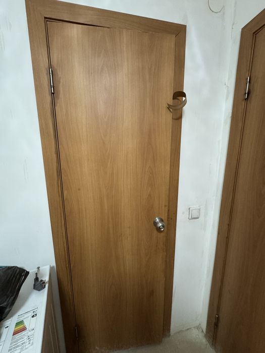Продам двери межкомнатные