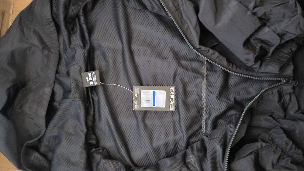 Яке Under Armour, XL, черно
