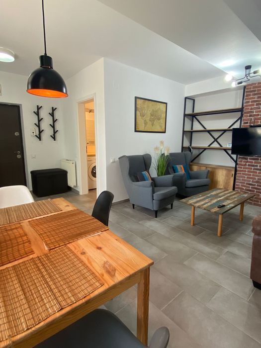 Apartament de închiriat semidecomandat cu 2 camere 54 mp