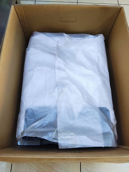 Робот пылесос 1 год