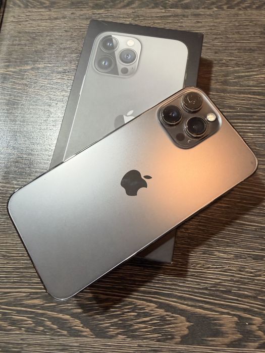 Vand iphone 13 pro max 256gb, 76% sanatate baterie