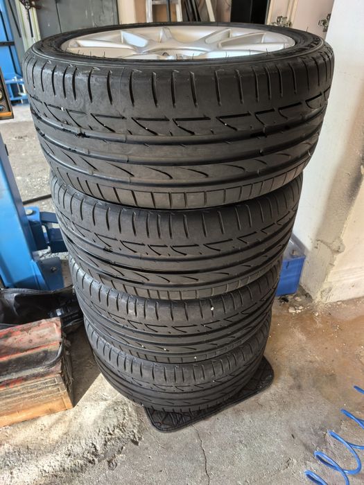 5х114.3 17" Atura 8J 70.4 Centre ET35