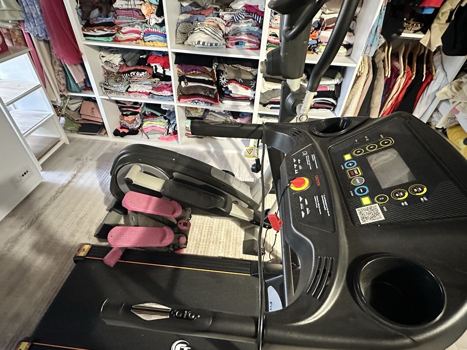 Banda alegat si bicicleta eliptica