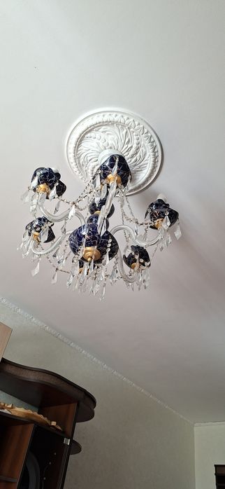 Люстра фарфоровая