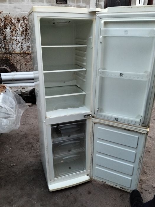 Продам холодильник