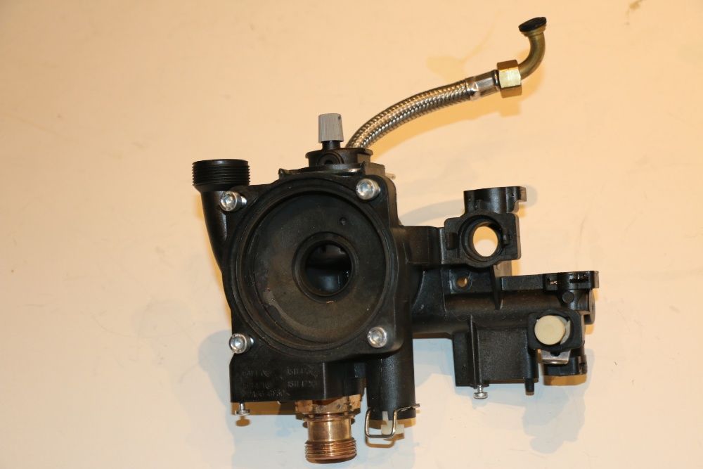 Grup suport pompa Wilo centrala Saunier Duval Semia F24