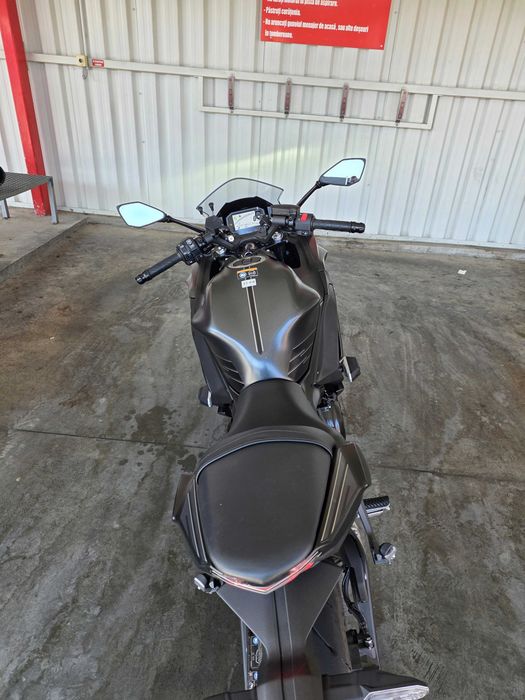 Kawasaki Ninja 650 ES+ Metallic Spark Black