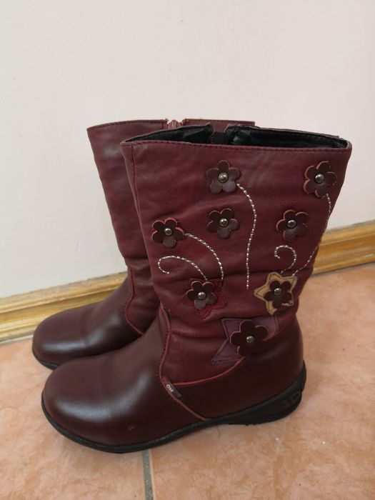 Продам обувь размер 37-38