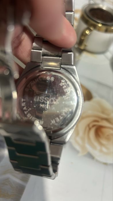 Срочно продам часы