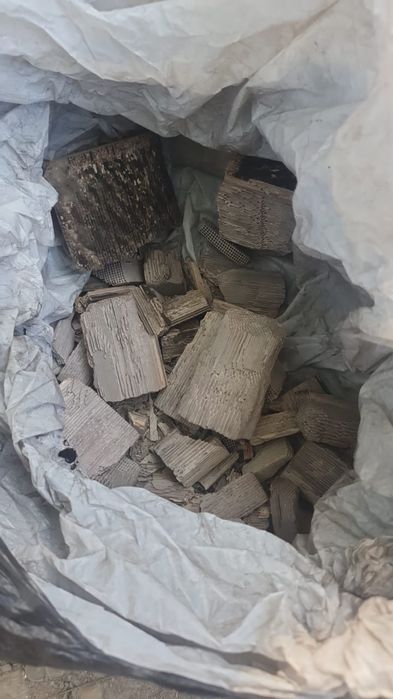 Победит, баббит, нихром, катализатор,никель, радиодетали, купим .