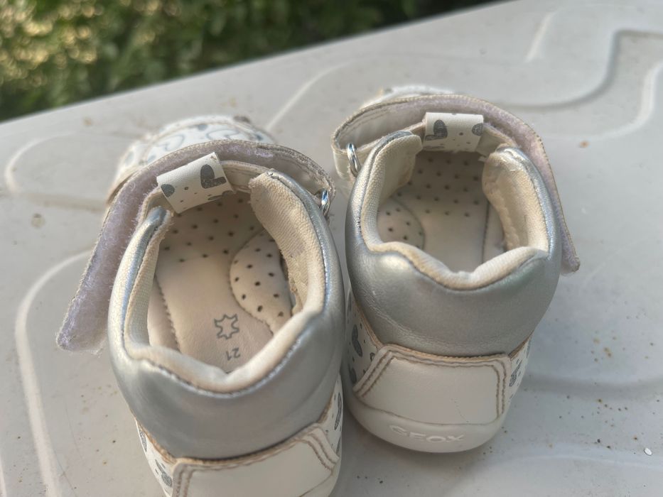 Момичешки сандали Geox