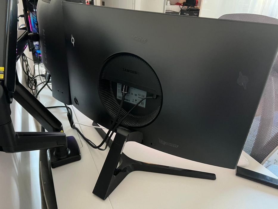 Monitor Samsung 24 inchi