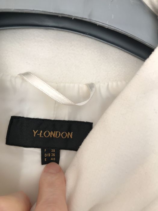 Пальто нарядное на выход