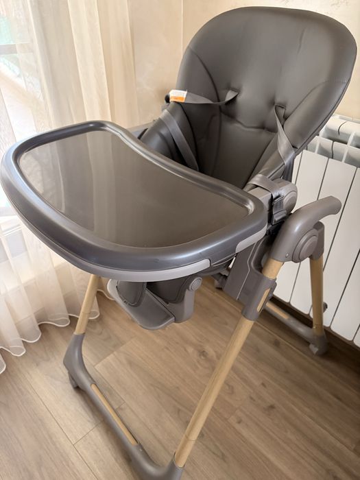 Детско Столче за хранене KikkaBoo в отлично състояние