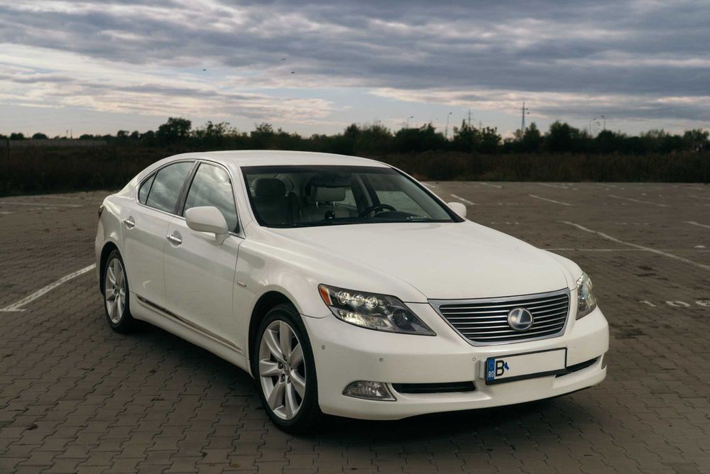 LEXUS LS 2010 — imagine 3