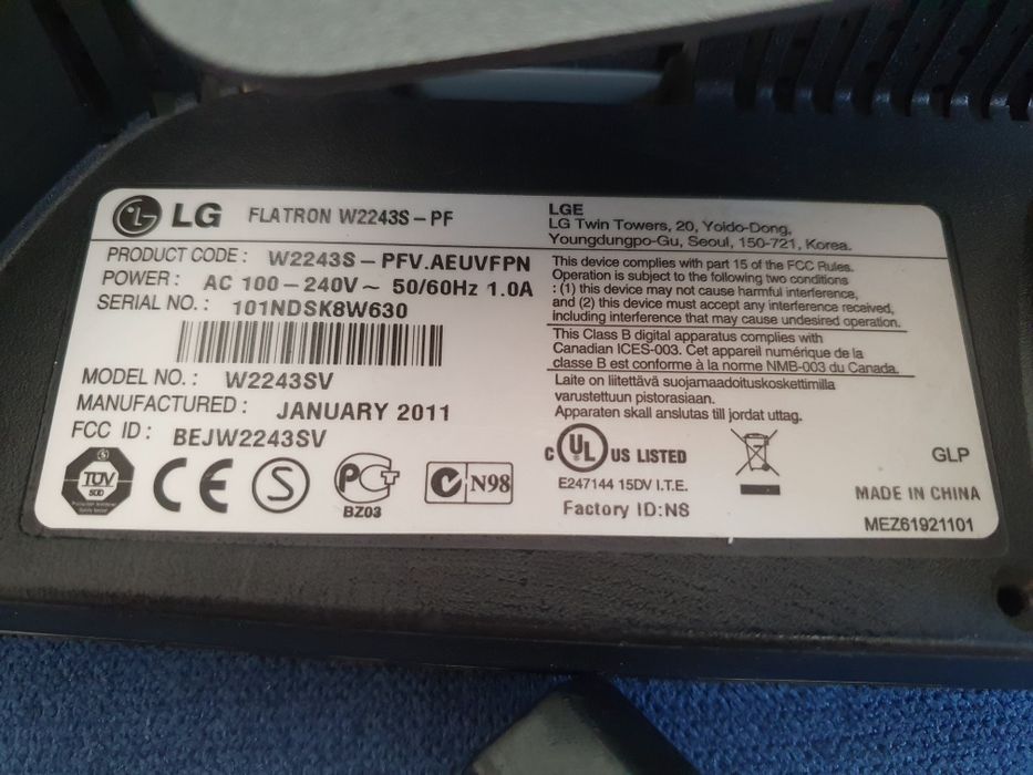 Монитор 22" LG Flatron W2243S