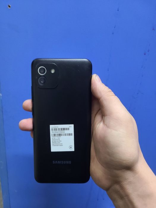 Samsung A03 продам