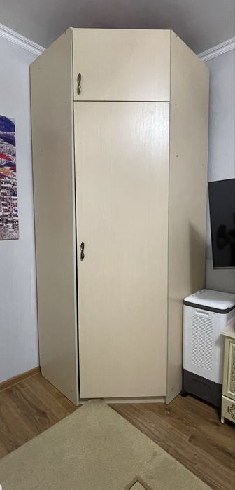 Срочно продам шифоньер
