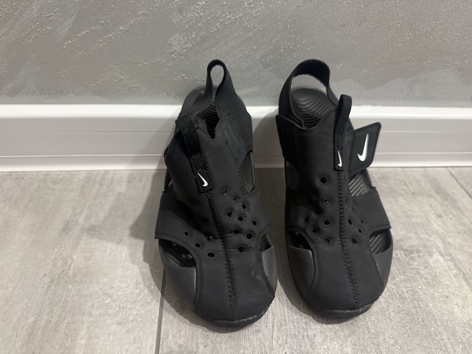 Сандали Nike номер 33,5