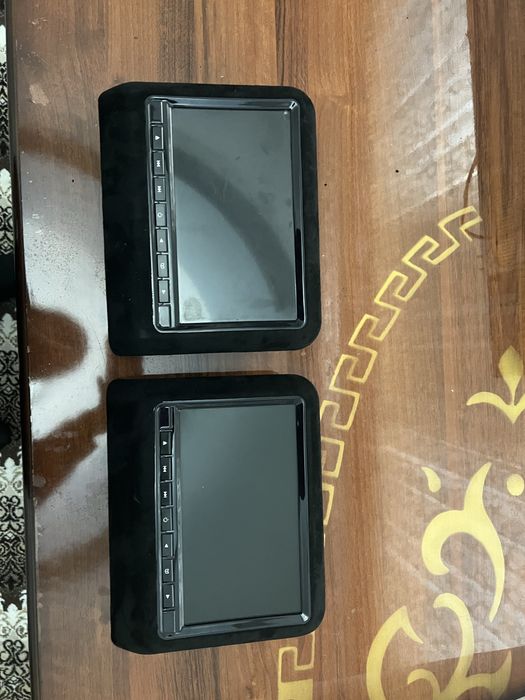 Манитор подголовник