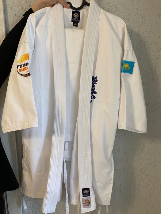 Продам кимоно для карате
