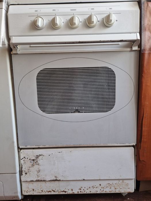 Продам газовую плиту