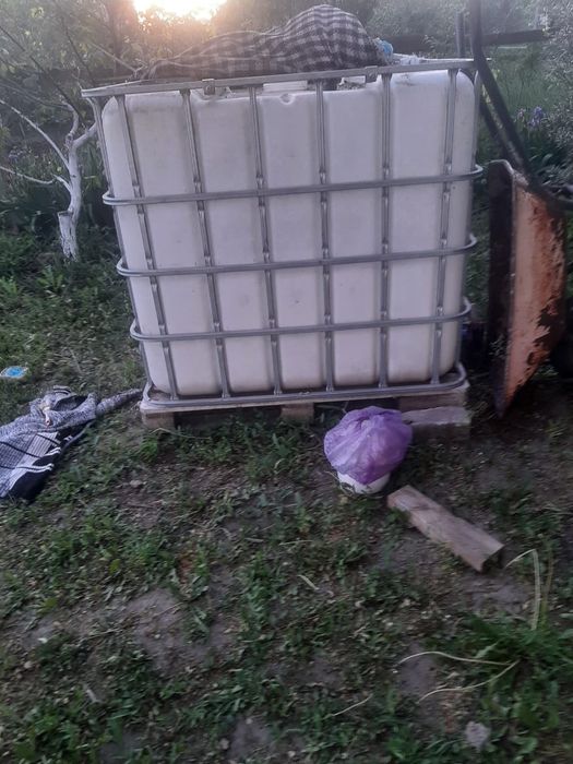 Квадратный Бачеки для воды