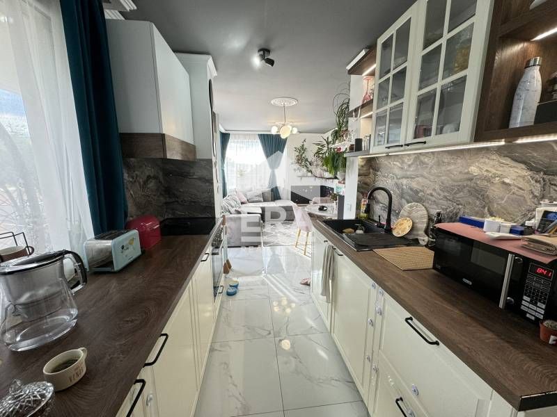 Продава се Двустаен апартамент в Варна, Аспарухово - 75 кв.м за 1867 €/кв.м - Снимка #2