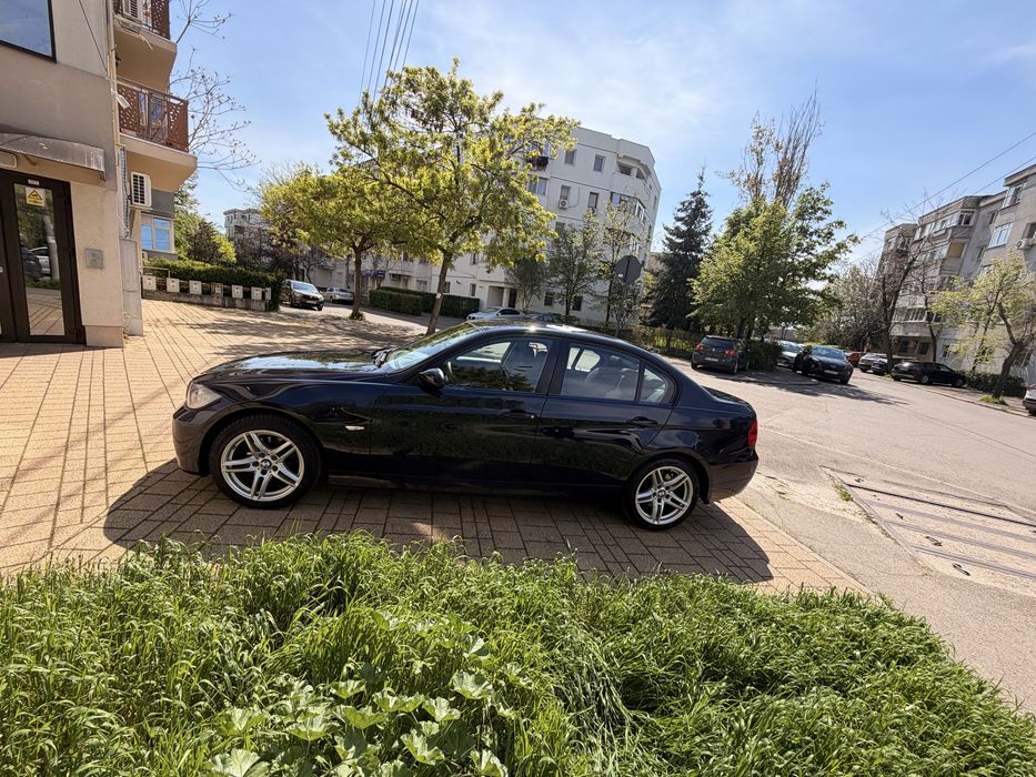 BMW318i E 90 facelift 2008/143CP benzina