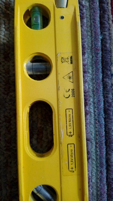 Лазерен нивелир