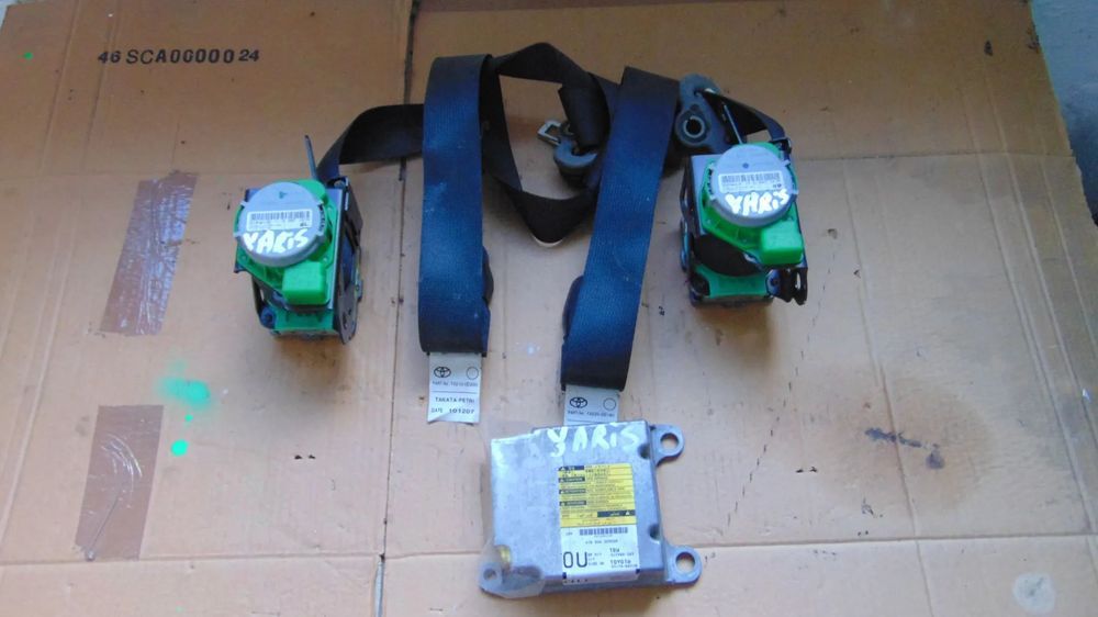 Centuri fata si modul airbaguri Toyota Yaris an 2007