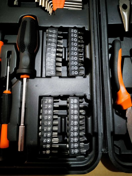 Trusă scule 109 piese – nouă, neutilizată – valiză completă casă & auto