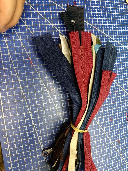 Ципове, ластици, и парчета естествена кожа