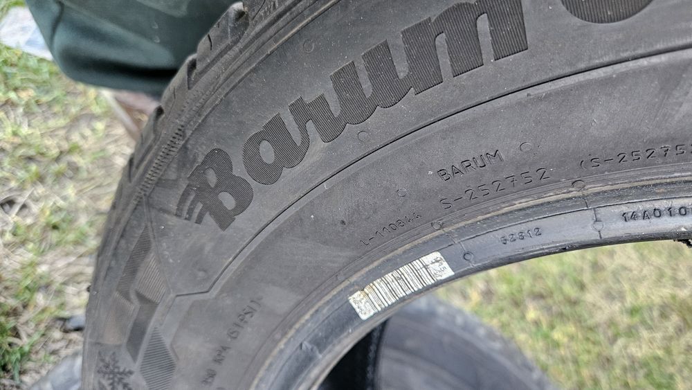 2бр като нови гуми 195 65 15 дот 20 барум