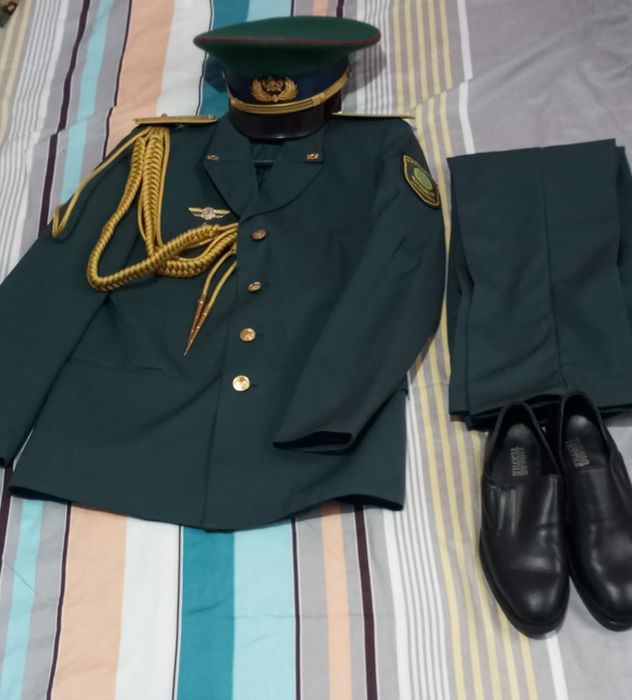 Военный форма,бир рет киілген