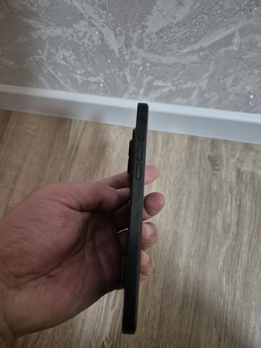 Продам IPhone 16pro max 256g