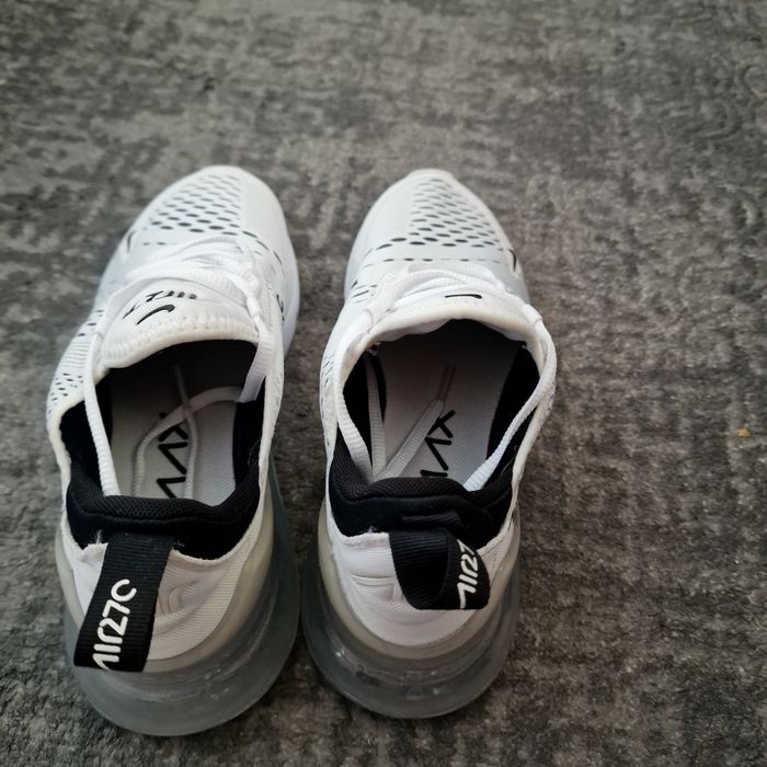 Adidasi nike air max 270 originali