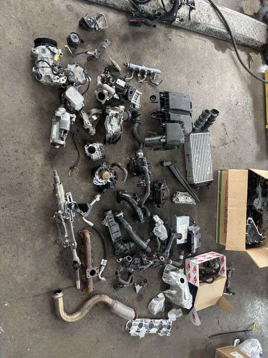 Останали части за Peugeot 2008 1.5 HDI 2023г