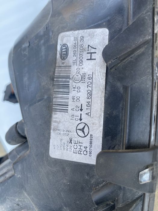 Фар за Мерцедес МЛ 164