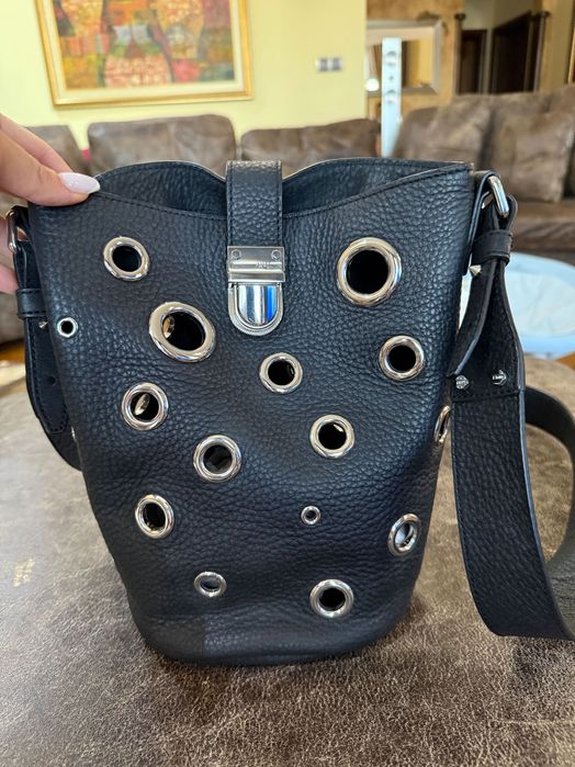 Чанта естествена кожа Alexander Mcqueen