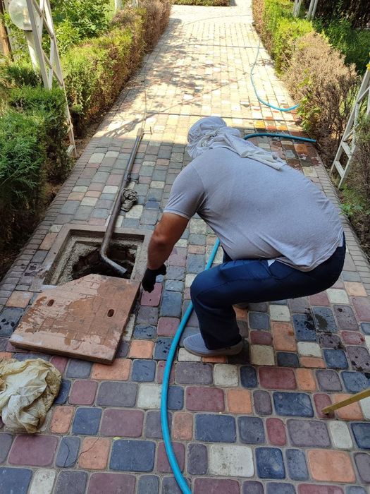 Kanalizatsiya quvurlarini sifatli va Xamyonbop narxlarda tozalash.24/7