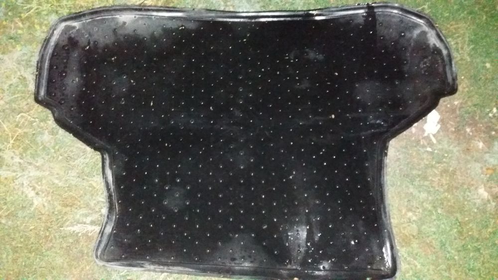 Продам коврик для багажника