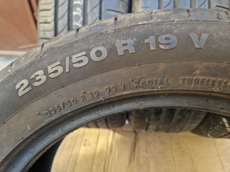 4 Continental R19 235/50
летни гуми 
DOT3219