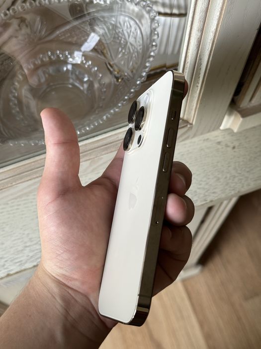 Продам iPhone 14 Pro 256gb gold